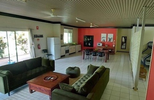 Rum Jungle RV Rental | Discover Litchfield Tourist Park: Pet-Friendly Campground