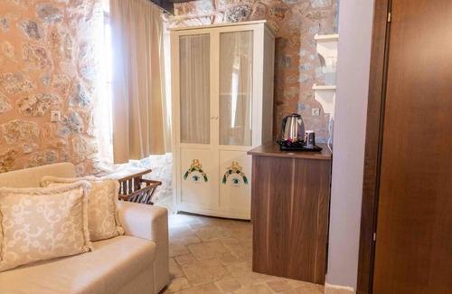 Florina Hotel | Top-Rated Lithea Mountain Resort and Spa with Relaxing Amenities