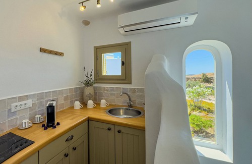 Folegandros Villa | Unforgettable Lithia - Villa Myrtia with Pool & Breakfast