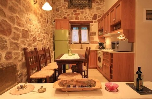 Xerokampos House | Experience Lithos Traditional Houses with Ocean View Bliss