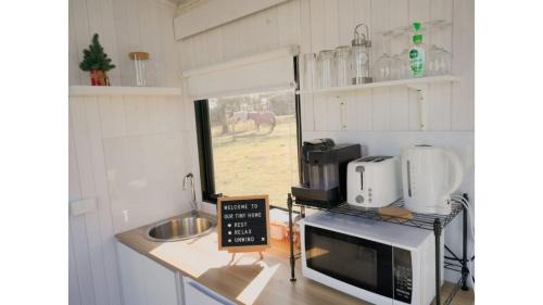 Ulamambri House | Charming Little Argyle Tiny House - Pet Friendly Getaway