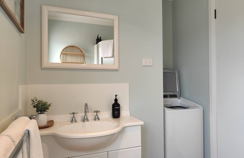 Bicheno Apartment | Little Banksia - A Perfect Base