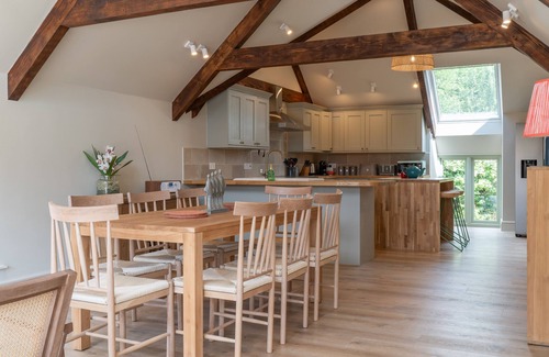 Ilminster Cottage | Inviting Little Bank Cottage: Perfect for Family Getaways
