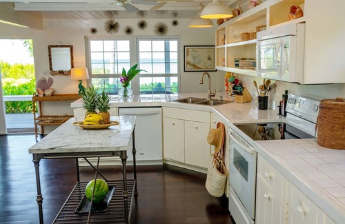 Dunmore Town House | Unforgettable Sunsets and Fishing at Little Bay Hotel
