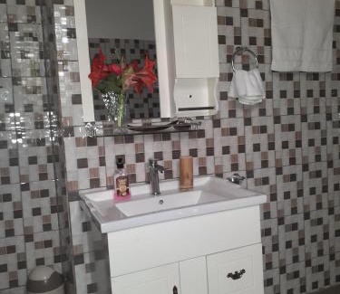 Ruhengeri Bed & Breakfast | Family-Friendly Retreat at Little Birds Paradise - Rated 9.6!