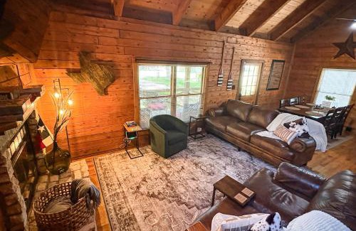 Horseshoe Bay House | Little Bit of Lake, Whole Lotta Texas