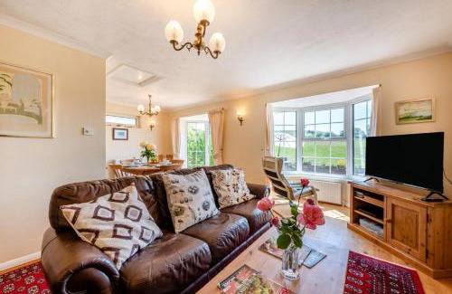 Seaford House | Little Breacon