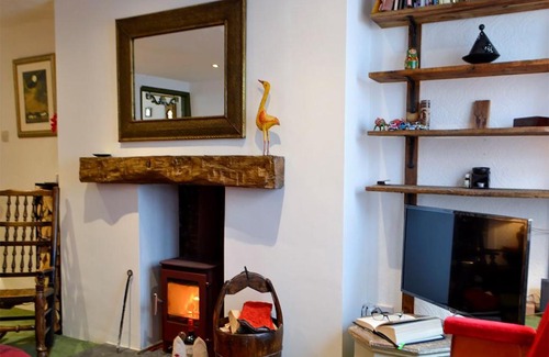 Llangattock House | Cozy Little Brook Cottage: Family-Friendly 4-Star Retreat