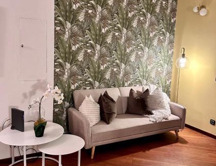 Zona LIII Tomba di Nerone Apartment | Little Cassia