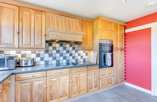 Lamberhurst House | Cozy Little Copthall: Two Bedroom House for Family Getaways