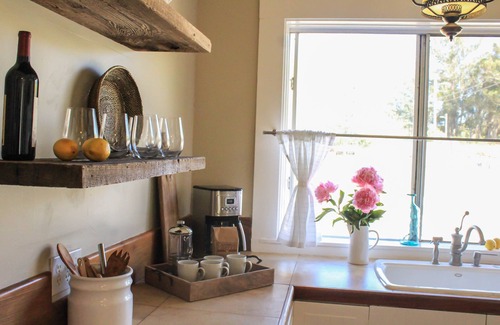 Harmony House | Charming Little Cottage in Harmony - Rated 10/10, Kid-Friendly