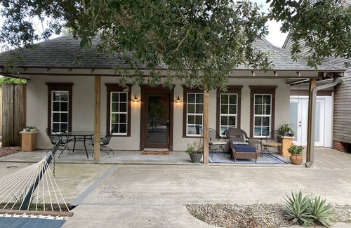 Breaux Bridge House | Inviting Little Crawfish Studio with Private Pool & Breakfast