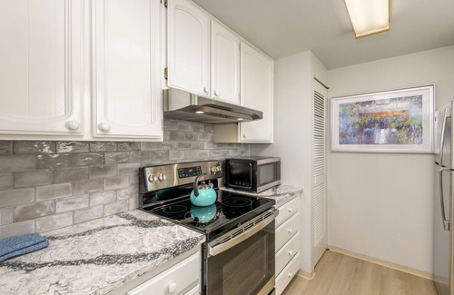 Newport Apartment | Oceanfront Bliss at Little Creek Cove Beach Resort
