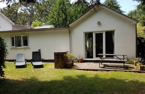 Goonhavern Cottage | Little Croft: Idyllic Cottage Near Beaches with Pool