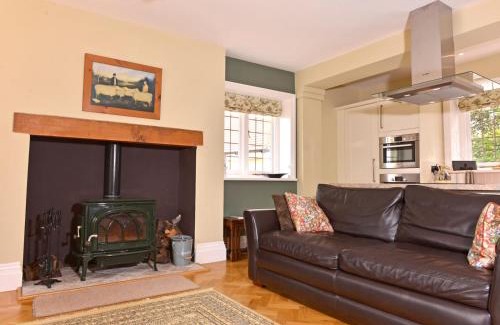 East Dean and Friston House | Explore Family-Friendly Stays at Little Friston Lodge