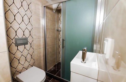 Marmaris City Center Apartment | Serene Sea View Retreat: 2-Bedroom Home in Marmaris