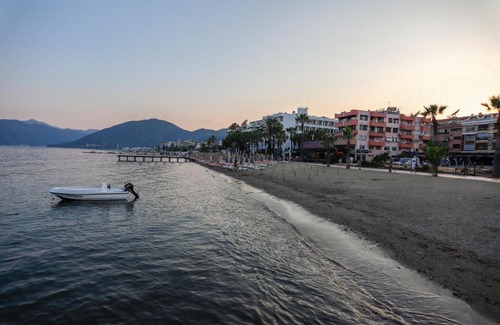 Marmaris City Center Apartment | Serene Sea View Retreat: 2-Bedroom Home in Marmaris