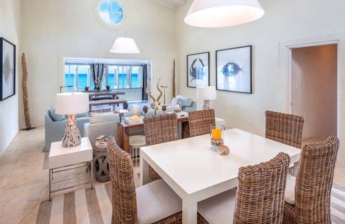 Clinketts Villa | Little Good Harbour House