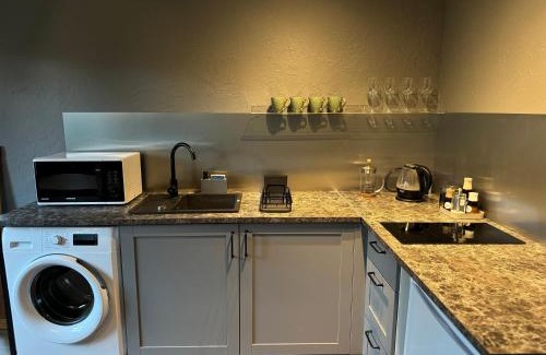 Maardu Apartment | Charming Little Green Studio in Maardu - 9.6 Guest Rating