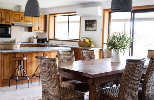 Falls Creek House | Relaxing Retreat at Little Haven, Jervis Bay - Oceanfront Bliss