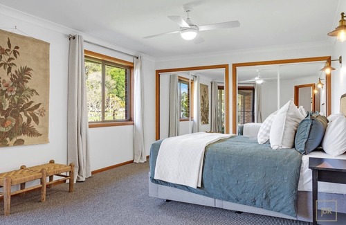 Falls Creek House | Relaxing Retreat at Little Haven, Jervis Bay - Oceanfront Bliss