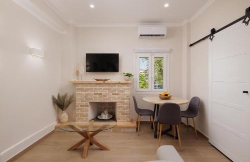 Dassia Apartment | Little Home