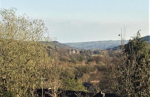 Baslow House | Family-Friendly Retreat at Little Hoot - Rated 9.2/10