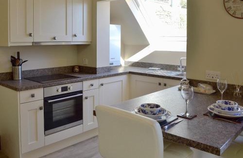 Baslow House | Family-Friendly Retreat at Little Hoot - Rated 9.2/10