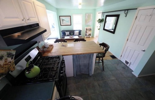 Fort Fairfield Cottage | Cozy Retreat: Little House by the Brook with Breakfast & Pets