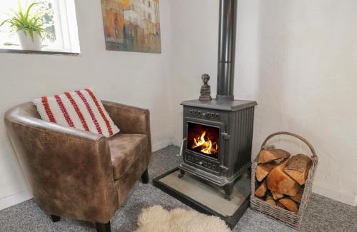 Llanddona House | Pet-Friendly Getaway at Little House - Rated 8.3/10