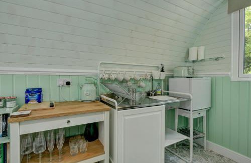 Watchet Ski Chalet | Inviting Little House in the Big Woods: Kids Welcome!