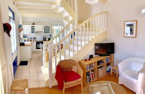 Carantec House | Idyllic Little House with Garden & Pool, Rated 9.8/10