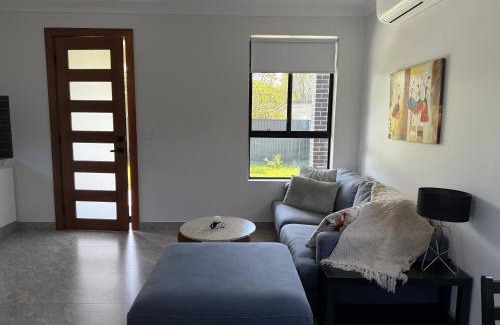 Padstow House | Charming Retreat: Little House with Private Garden
