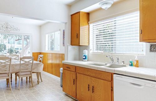 Little Italy House | Little Italy Charmer Spanish-style home in the heart of Little Italy with 3 patios, garden & parking