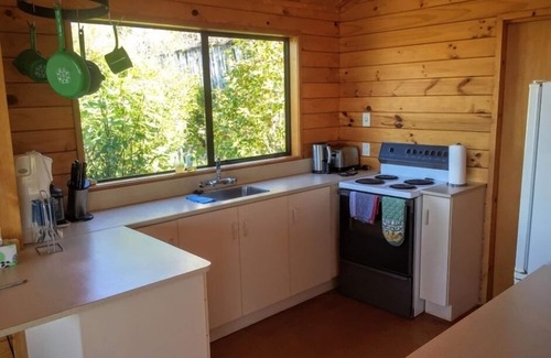Kaiteriteri House | Elevated Sea Views at Little Kaiteriteri with Pool Access