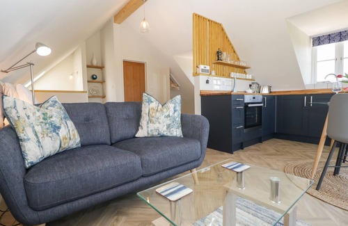 Fiddington Cottage | Romantic Getaway at Little Knaplock in Combwich, Somerset
