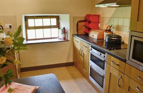 Penny Bridge House | Pet-Friendly Retreat at Little Knott - 4-Star Getaway