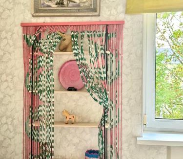 Narva Apartment | Top-Rated LITTLE LONDON Apartment in Old Town for Families