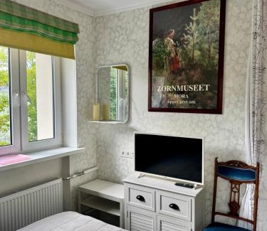 Narva Apartment | Top-Rated LITTLE LONDON Apartment in Old Town for Families