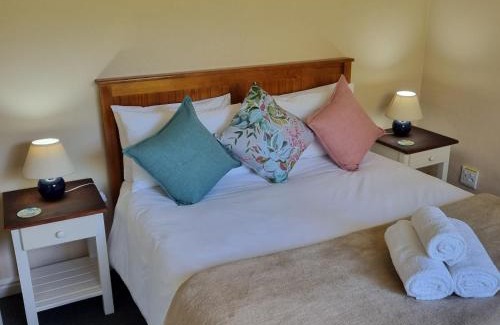 Nelson Mandela Bay Ski Chalet | Pet-Friendly Retreat at Little Louisa: 4-Star and Highly Rated