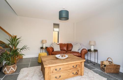 Hereford Apartment | Experience Little Lugg: 4-Star Stay with Perfect Reviews