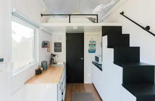 Coolangatta House | Enchanting Getaway at Little Magic on Magic Mountain