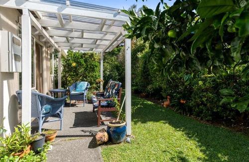 Manly House | Cozy Little Manly Cottage - Child-Friendly Holiday Home