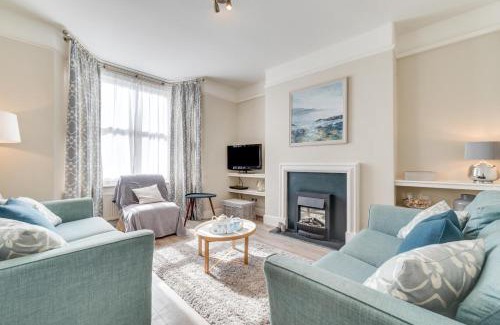 Treator House | Little New Street