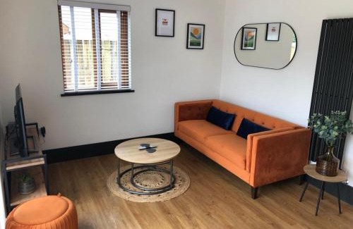 Llangwm Apartment | Unforgettable Stays at Little Oaks - Guest Rated 9.8
