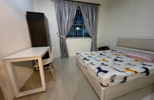 Bintulu House | Family-Friendly Retreat at Little Orange Homestay