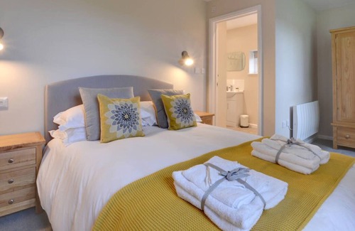Robertsbridge House | Little Orchard in Robertsbridge