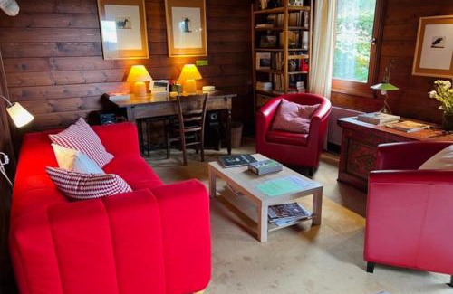 Granges-Aumontzey Ski Chalet | Inviting Chalet Ideal for Family Getaways and Relaxation