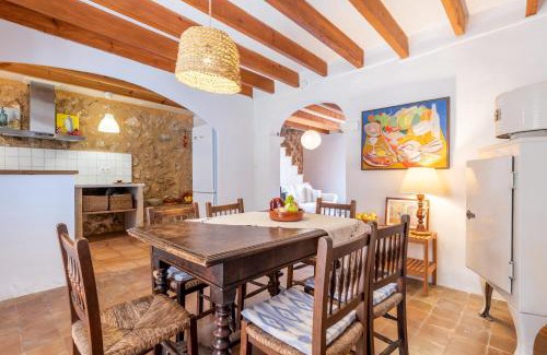 Banyalbufar House | Discover Little Paradise in Banyalbufar - 4-Star Retreat