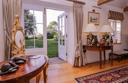 Bilting Cottage | Pet-Friendly LITTLE PONTUS with Pool in Charming Challock